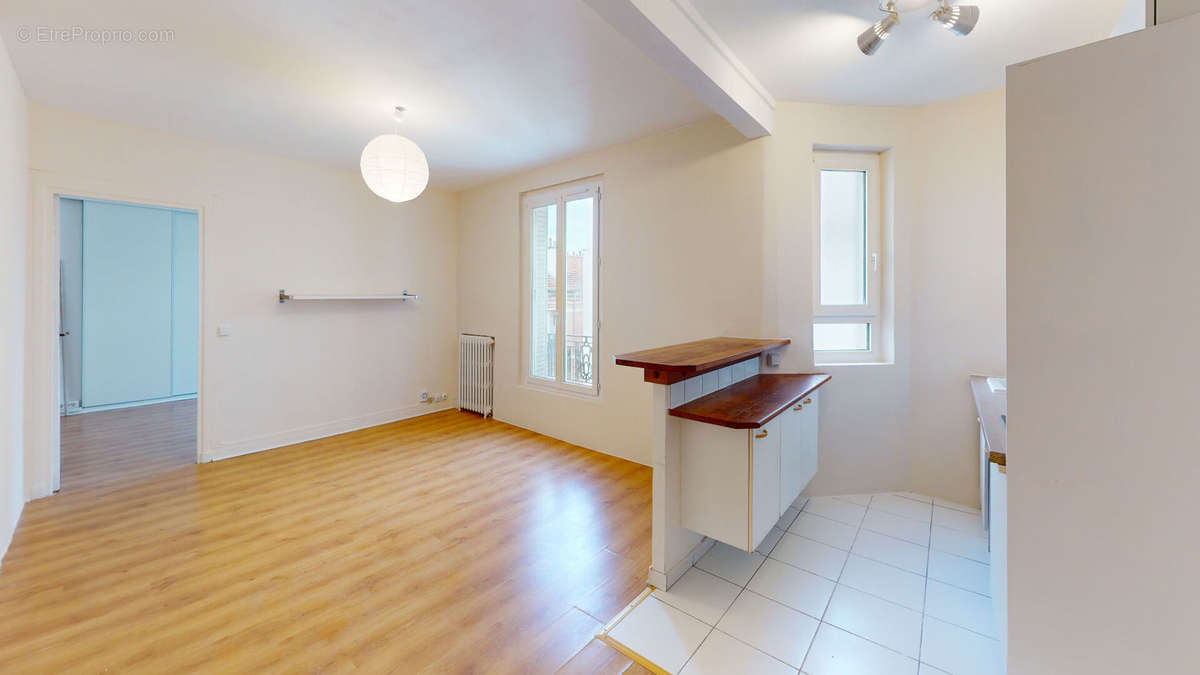 Appartement à MAISONS-ALFORT