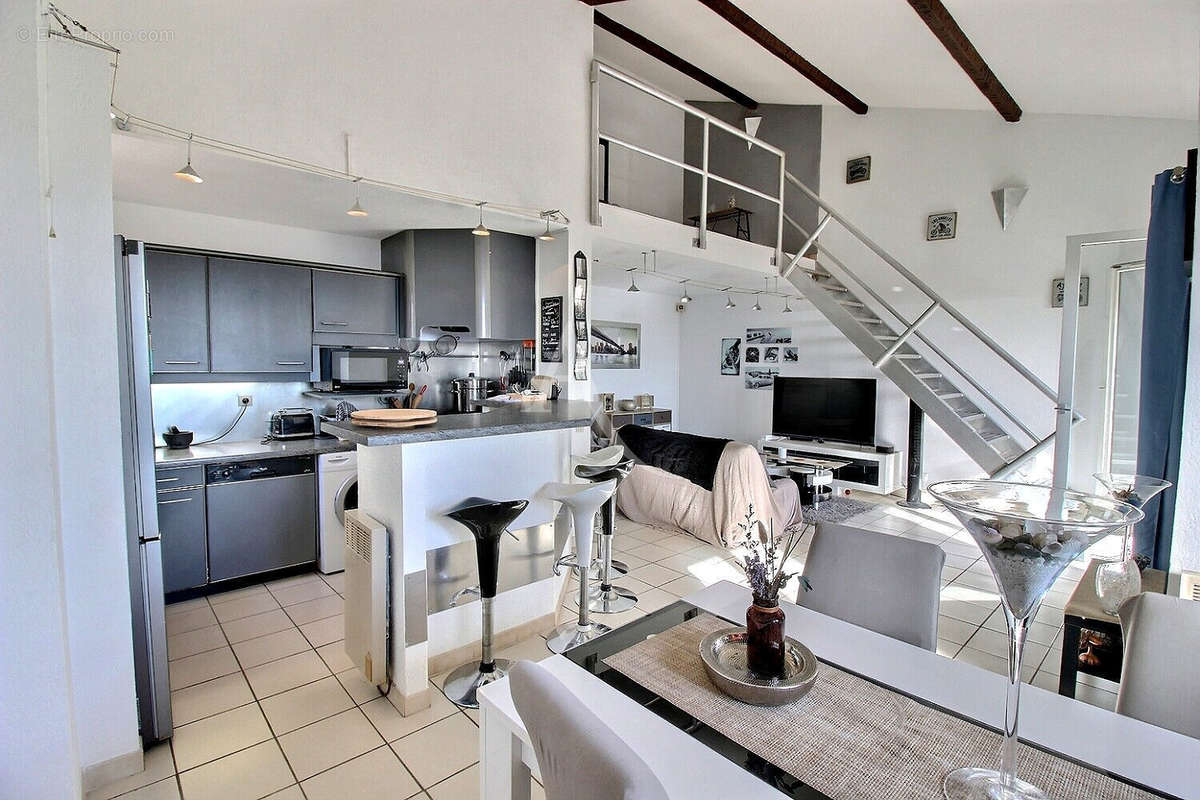 Appartement à CARQUEIRANNE