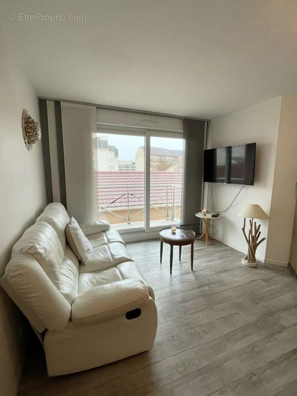 Appartement à CAMIERS