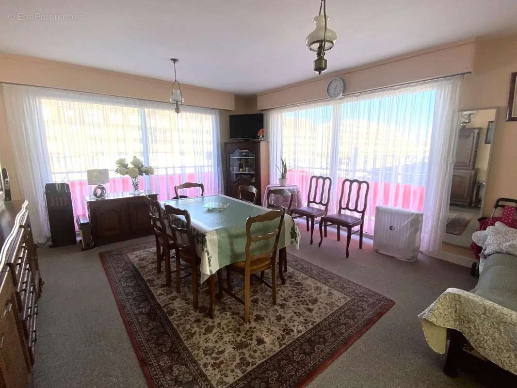 Appartement à CAMIERS