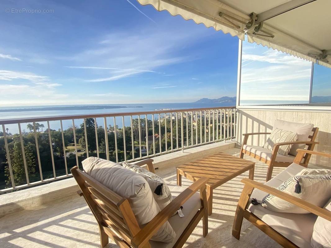 Appartement à CANNES