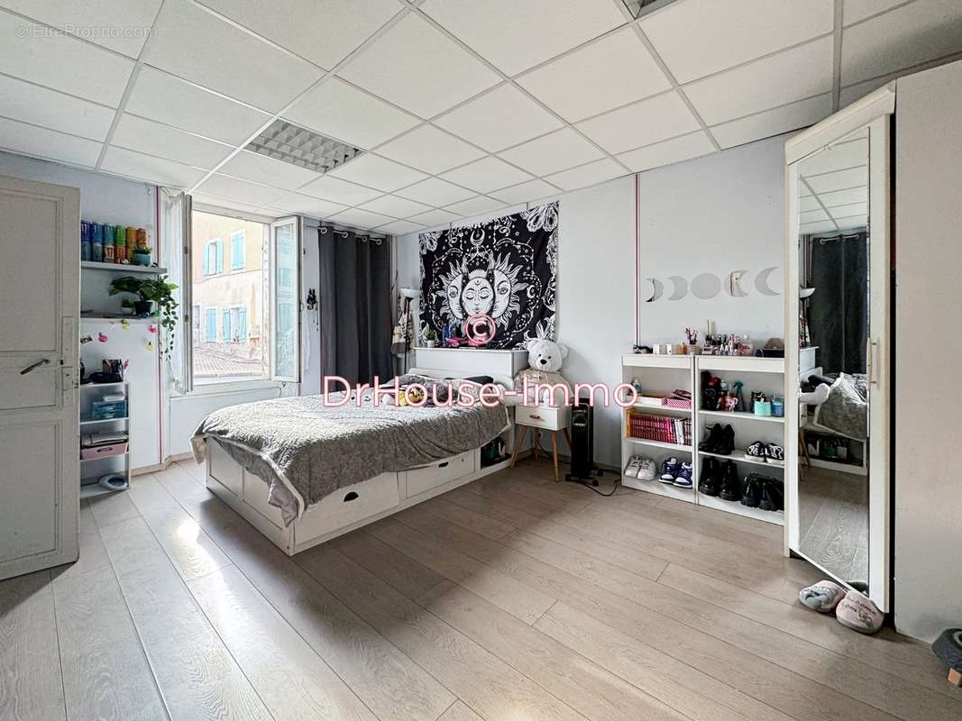 Appartement à SAINT-MAXIMIN-LA-SAINTE-BAUME