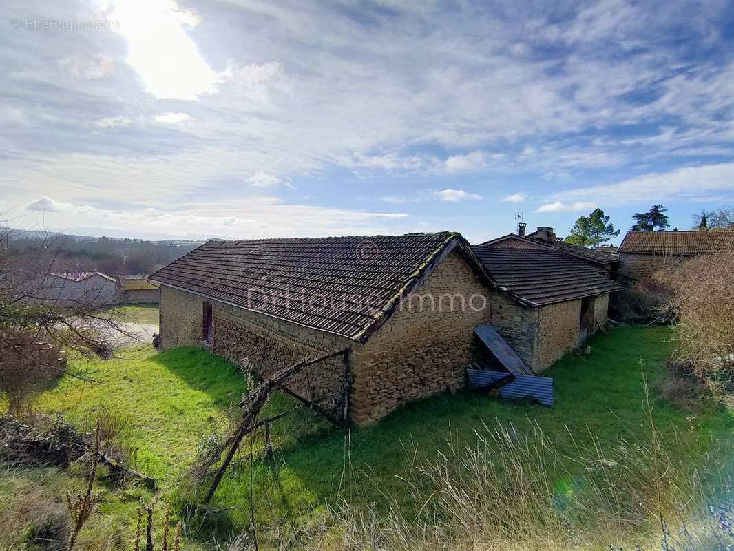 Maison à CHARMES-SUR-L&#039;HERBASSE