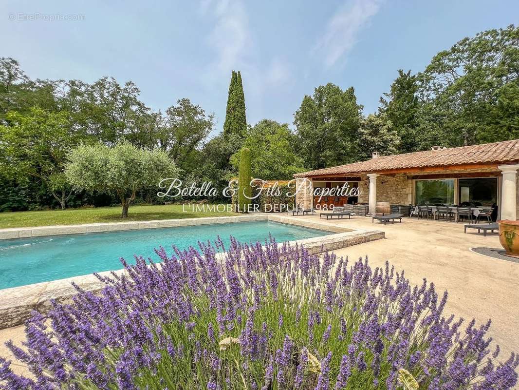 Maison à UZES