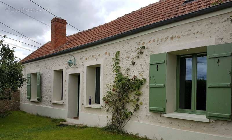 Maison à LA QUEUE-LES-YVELINES