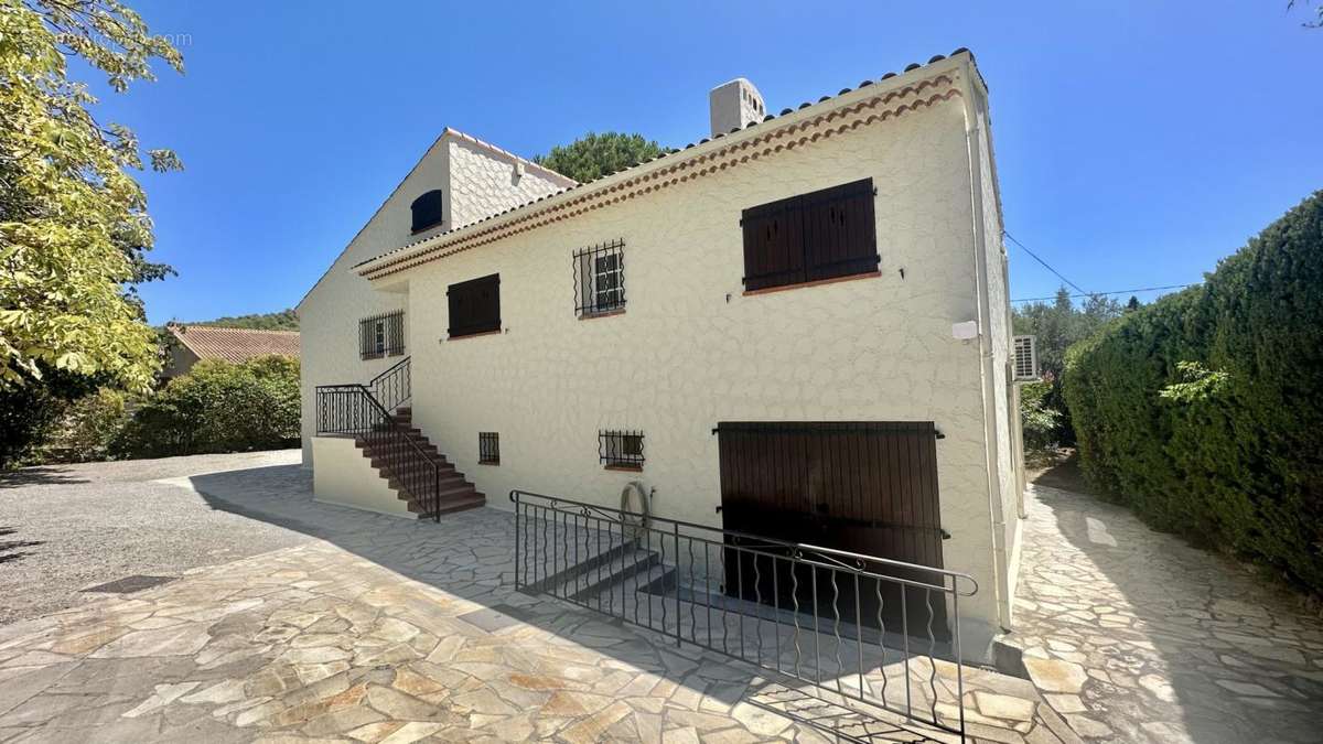 Maison à DRAGUIGNAN