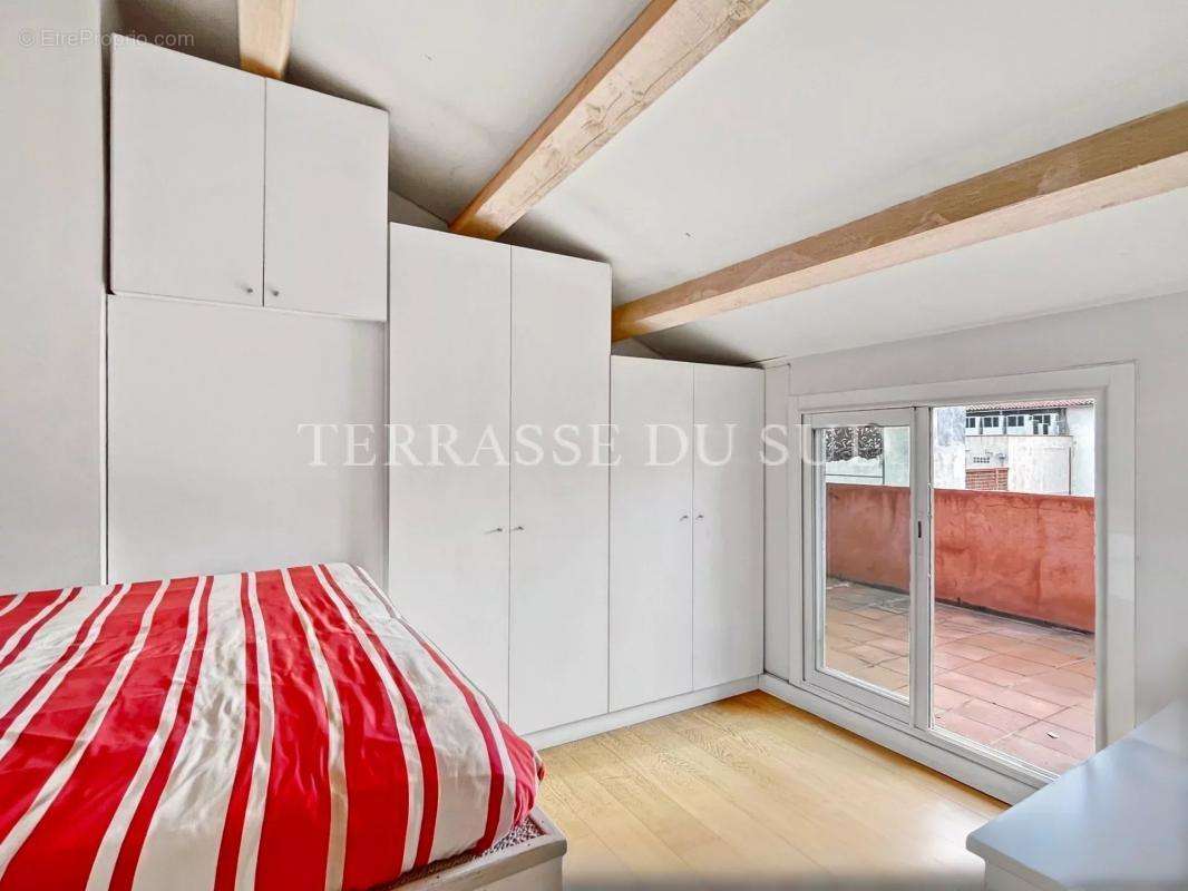 Appartement à MARSEILLE-6E