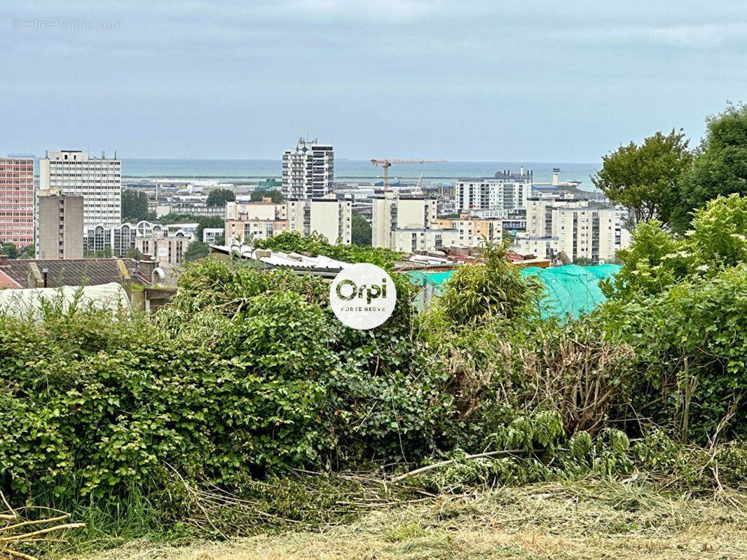 Terrain à BOULOGNE-SUR-MER