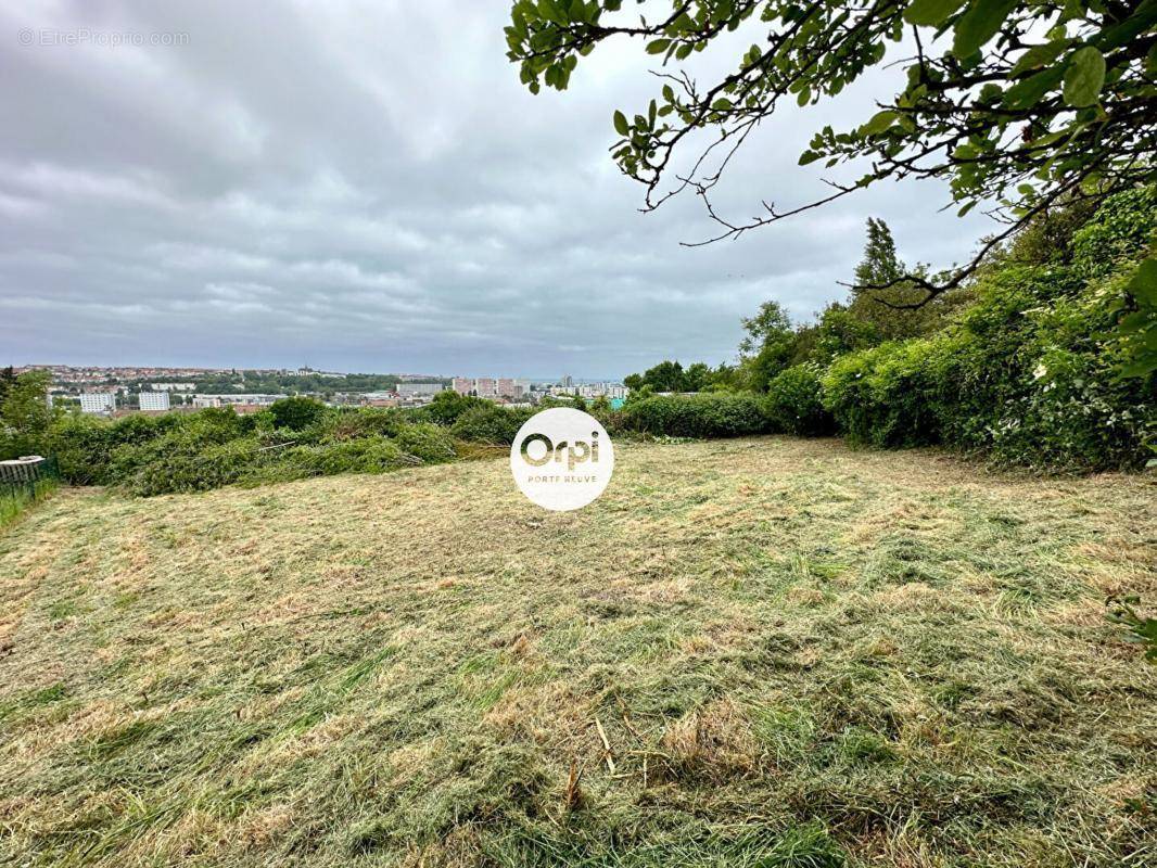 Terrain à BOULOGNE-SUR-MER