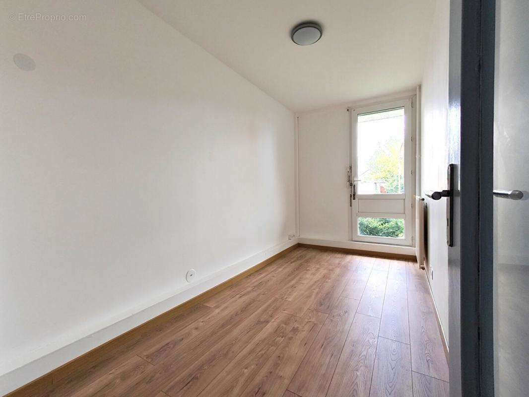 Appartement à LIVRY-GARGAN