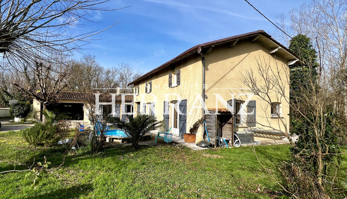 Maison à FRONSAC