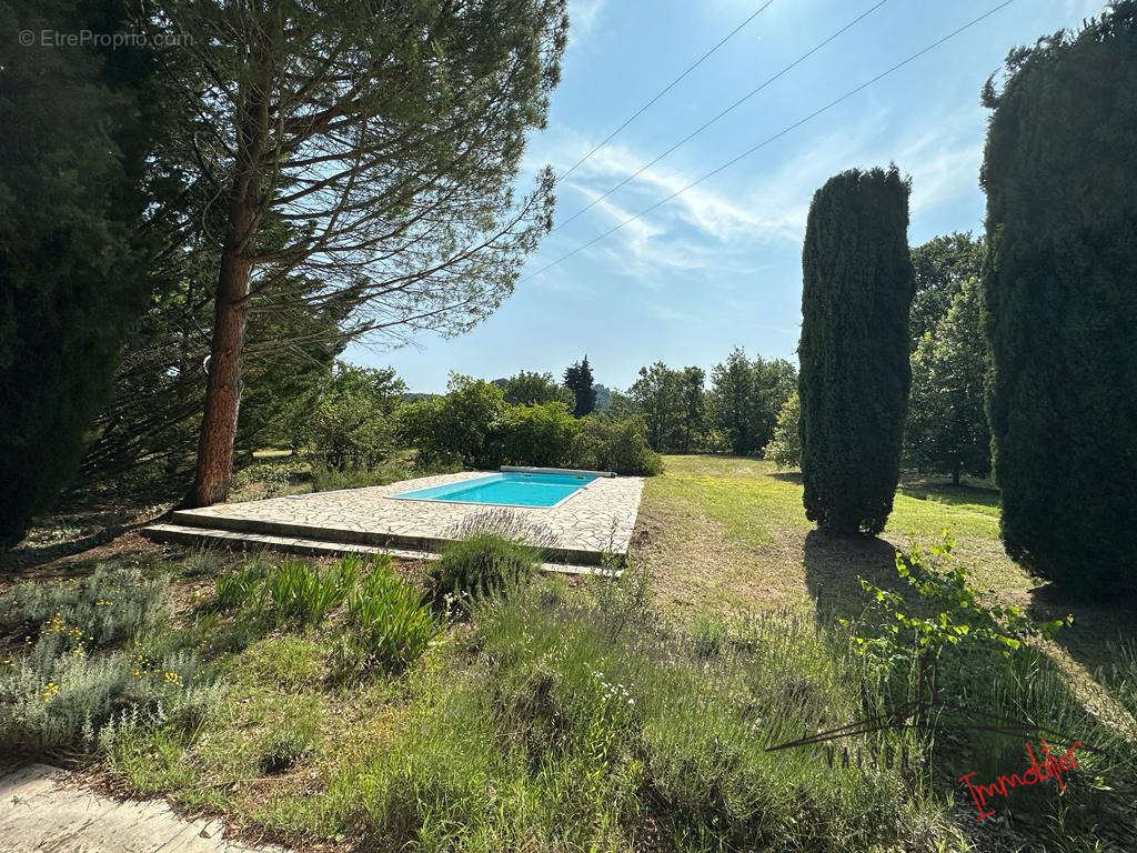 Maison à VAISON-LA-ROMAINE