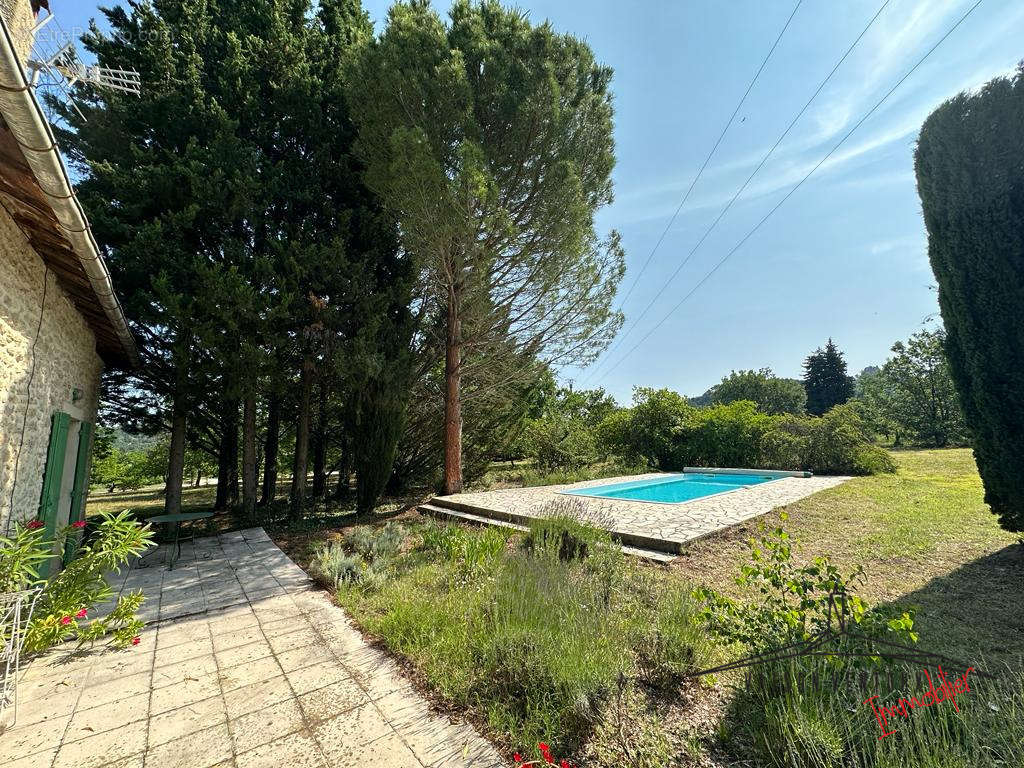 Maison à VAISON-LA-ROMAINE