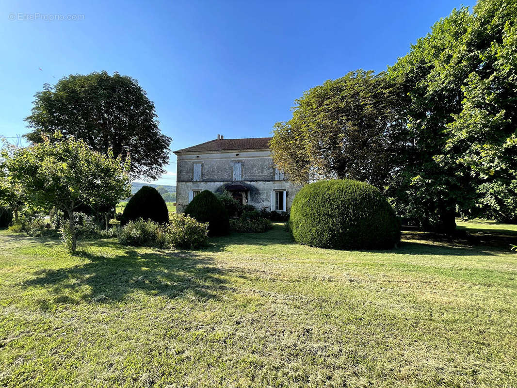 Maison à FONGRAVE