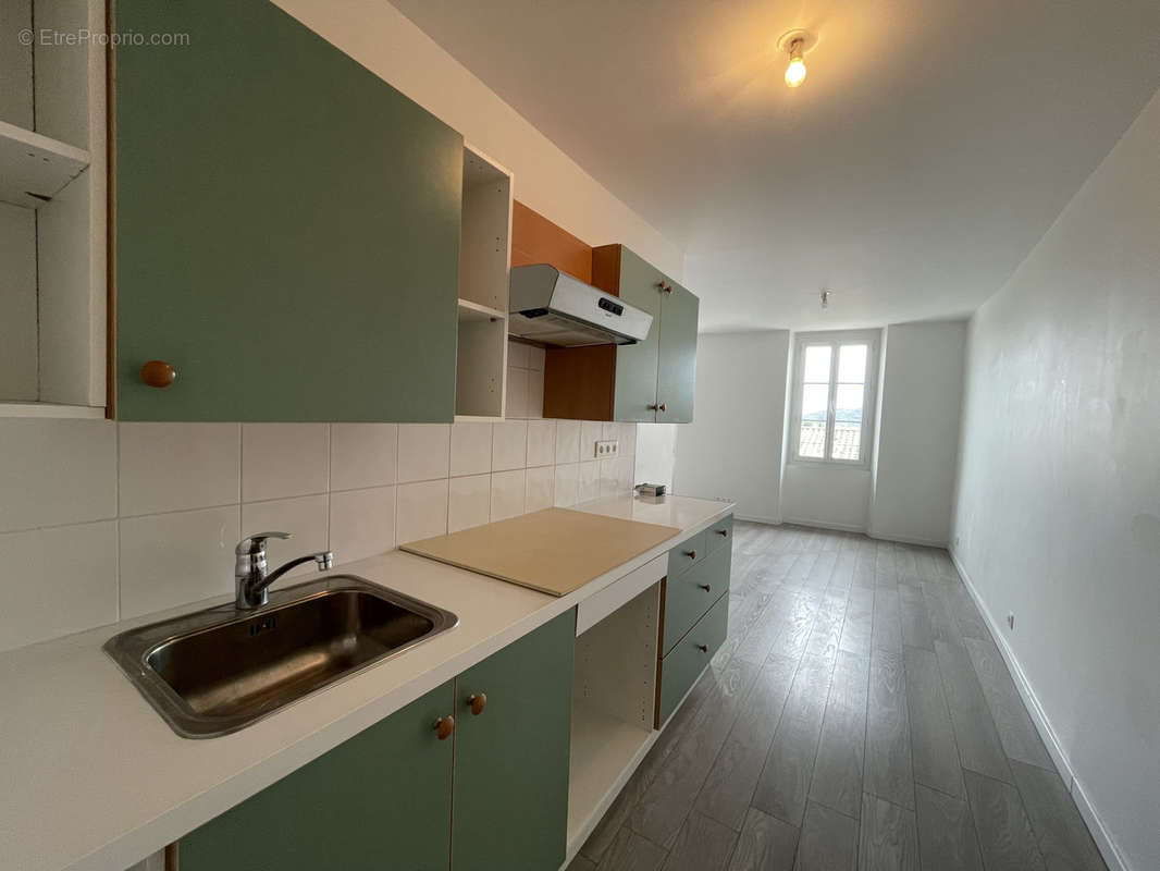 Appartement à CUERS