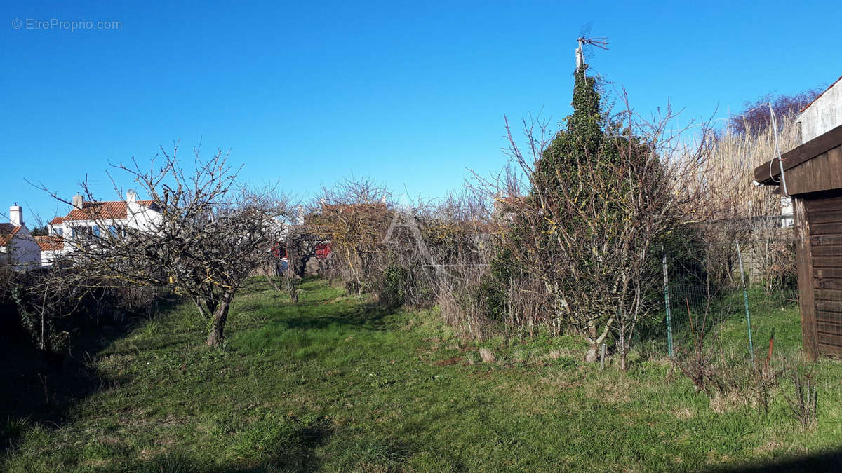 Terrain à LA GUERINIERE