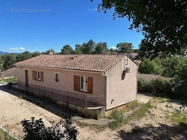 Maison à SAINT-MAXIMIN-LA-SAINTE-BAUME