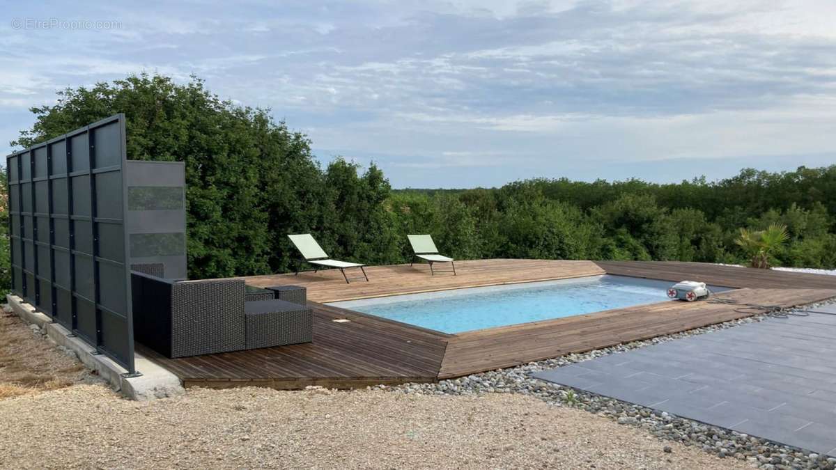 piscine 1 - Maison à CAHORS