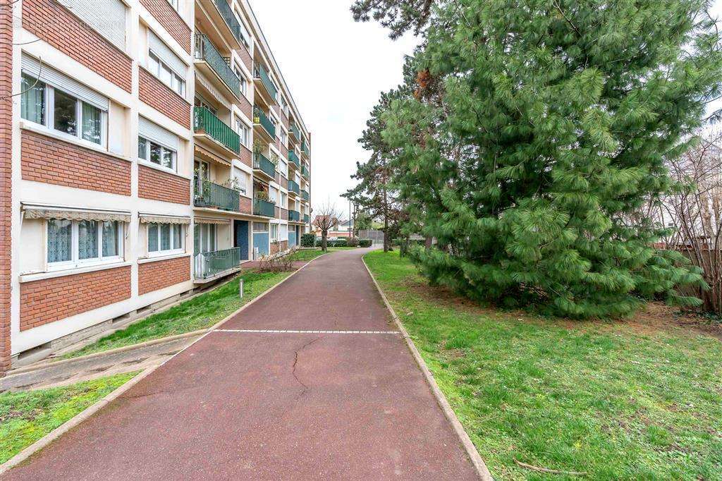 Appartement à LE PERREUX-SUR-MARNE