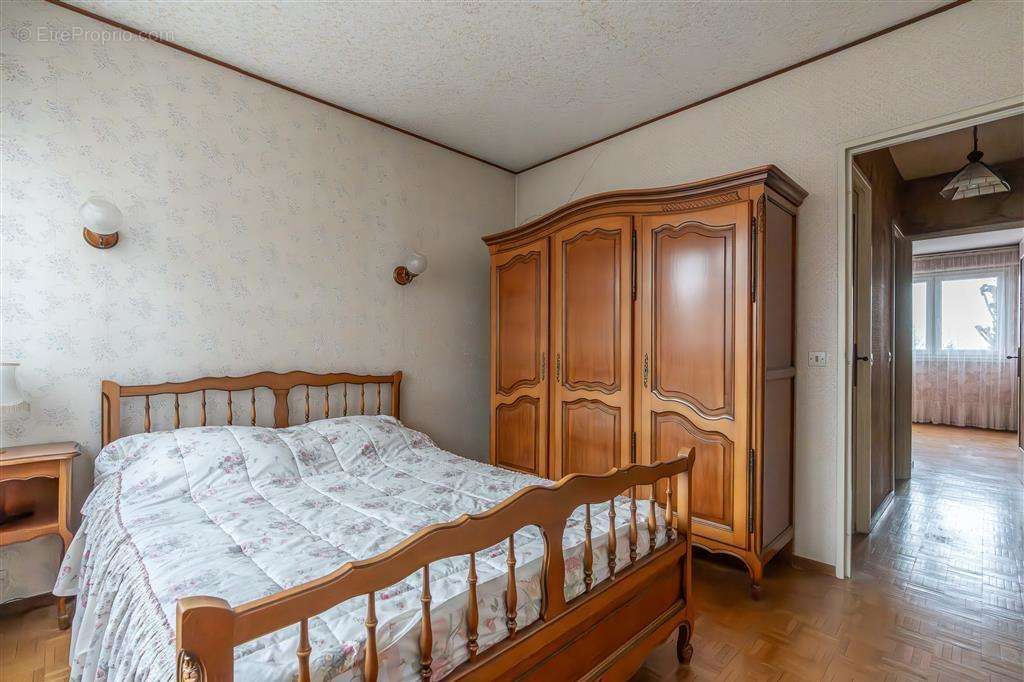 Appartement à LE PERREUX-SUR-MARNE