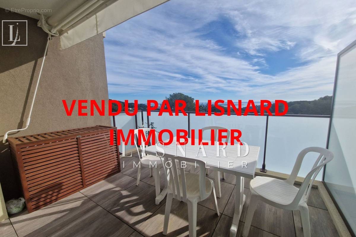 Appartement à VALLAURIS