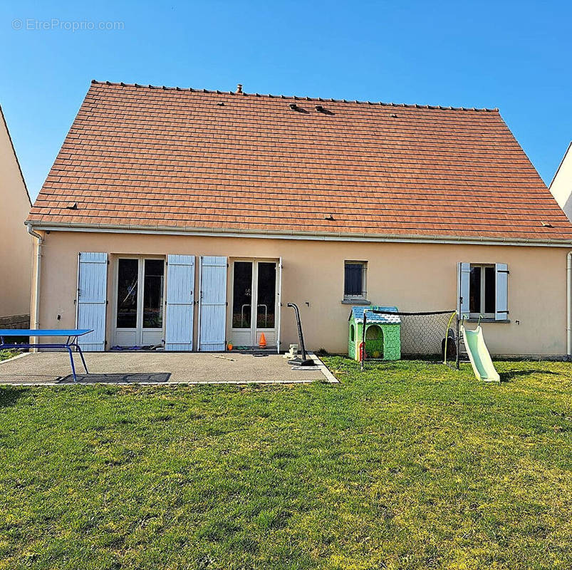 Maison à NEUILLY-EN-THELLE