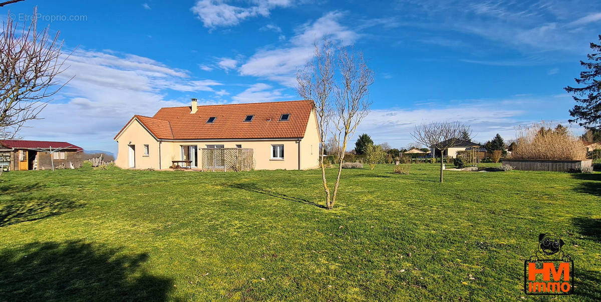 Maison à FLAVIGNAC