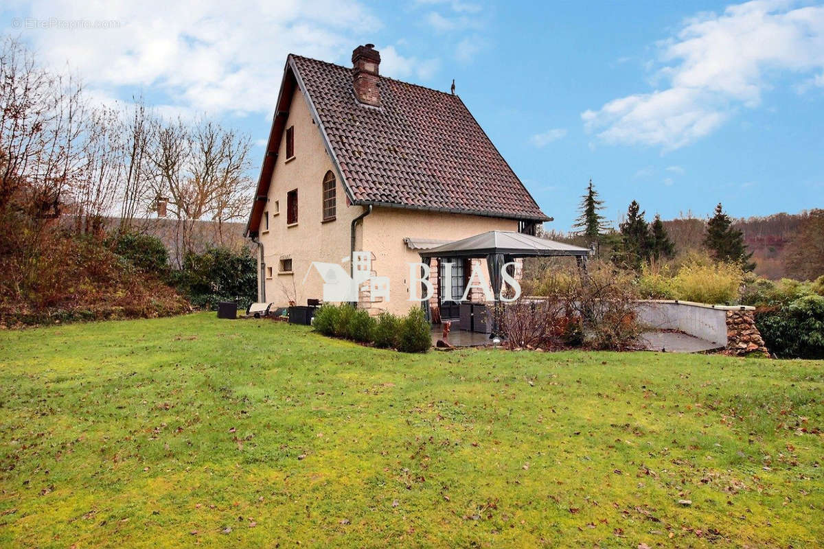 Maison à BEAUMONT-LE-ROGER