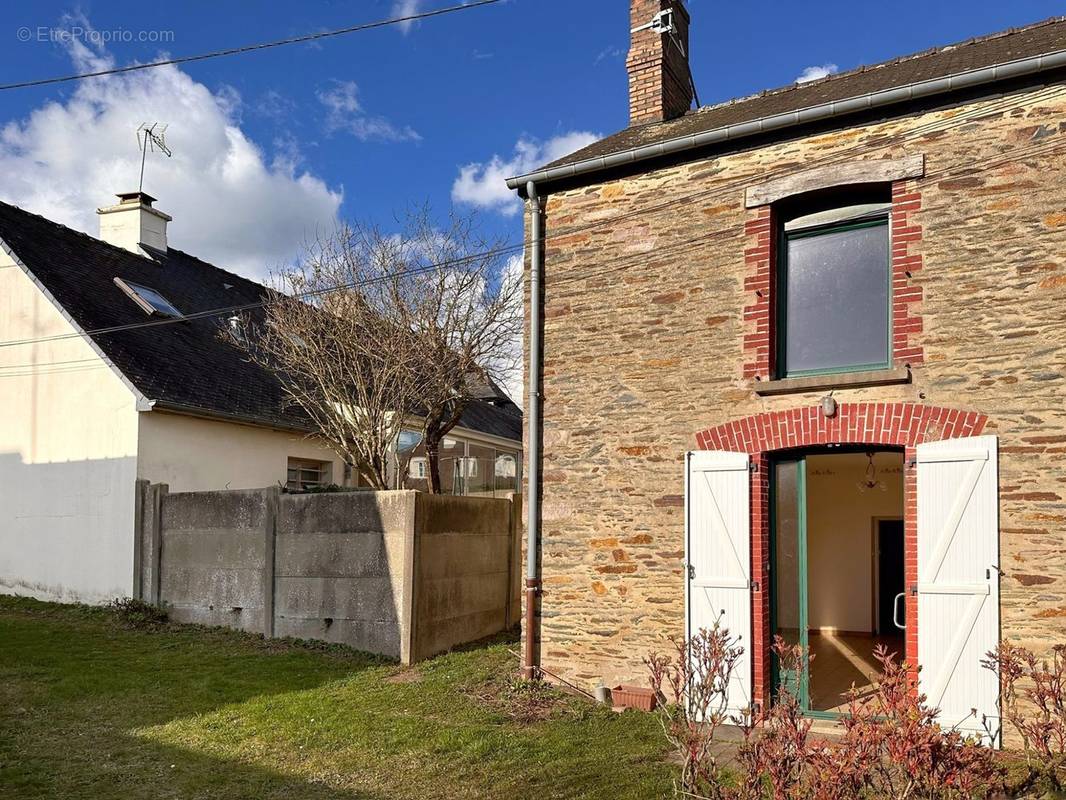 Maison à BAIN-DE-BRETAGNE