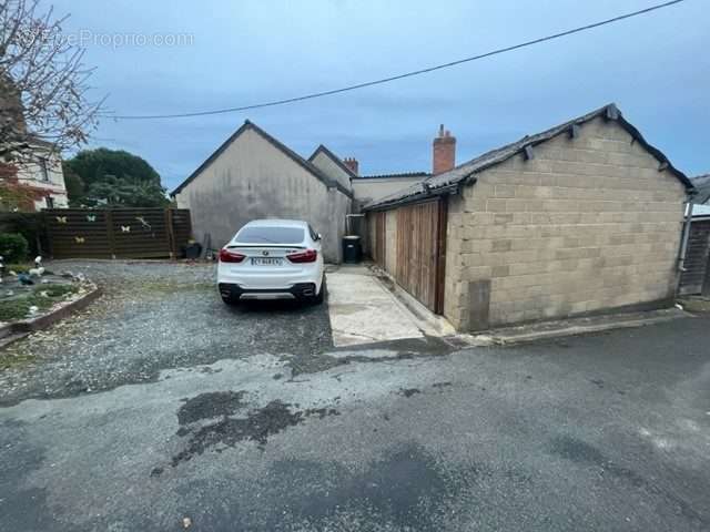 Maison à CHAMP-SUR-LAYON