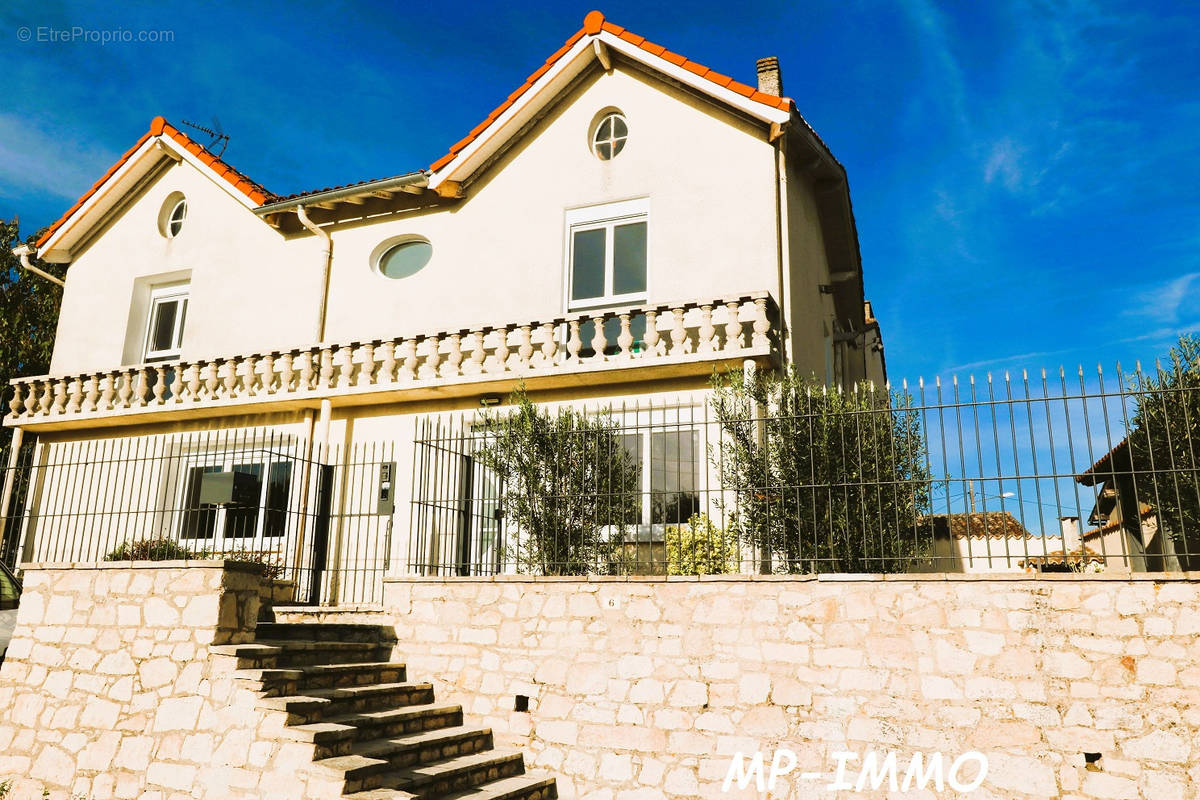 Maison à VERDUN-SUR-GARONNE