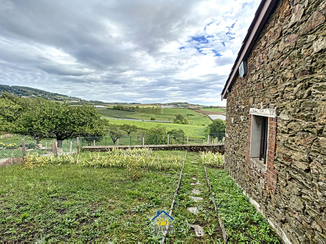 Maison à CHAUSSAN