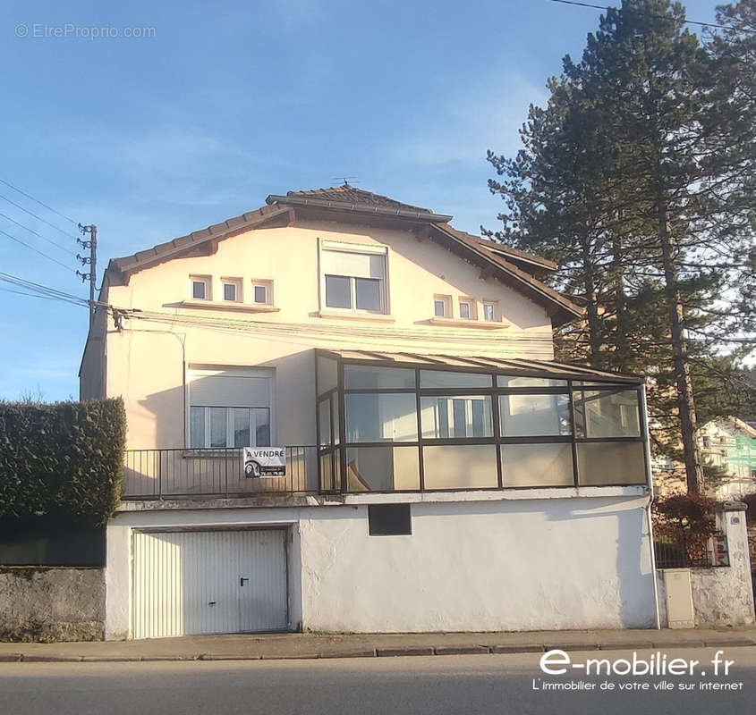 Maison à OYONNAX