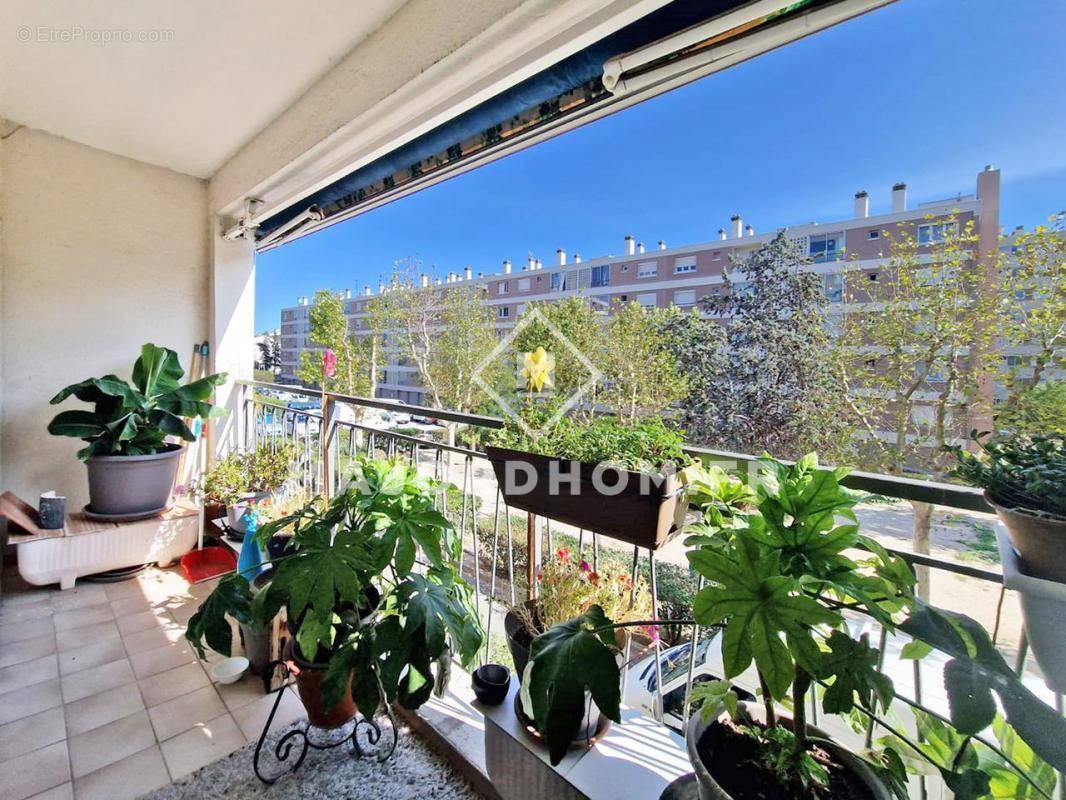 Appartement à MARSEILLE-9E