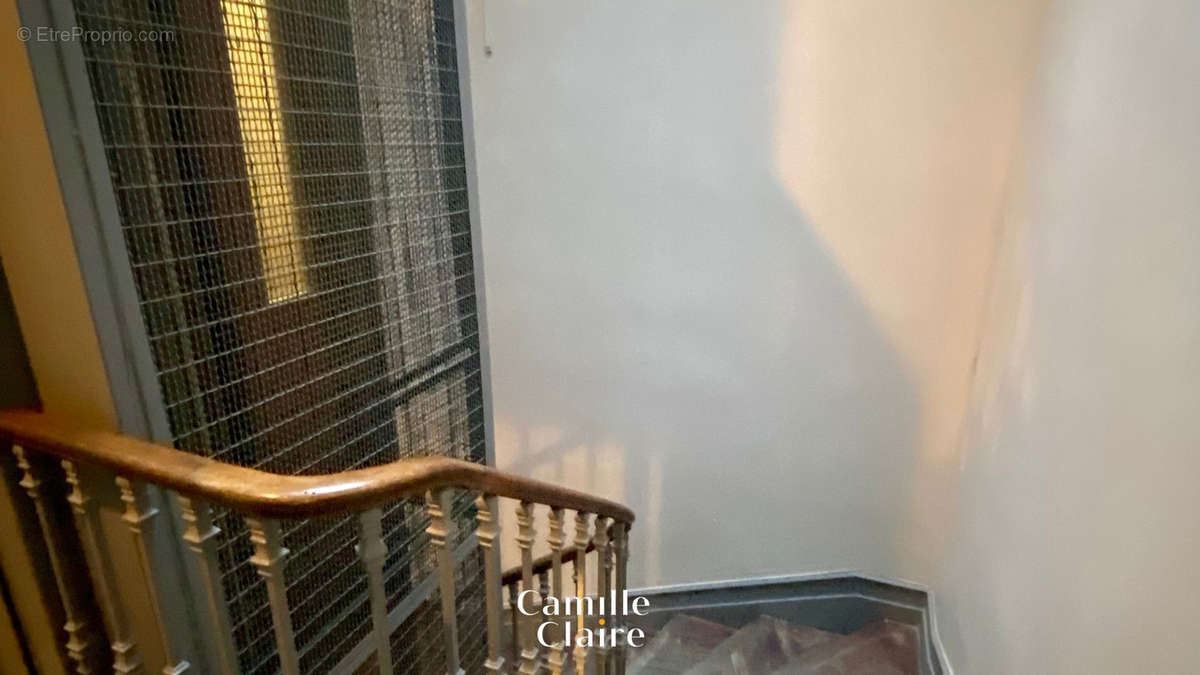 Appartement à MARSEILLE-6E