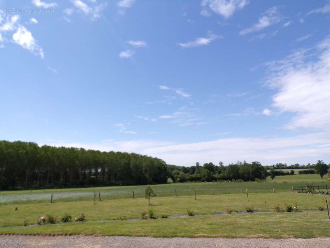 Terrain à FLERS