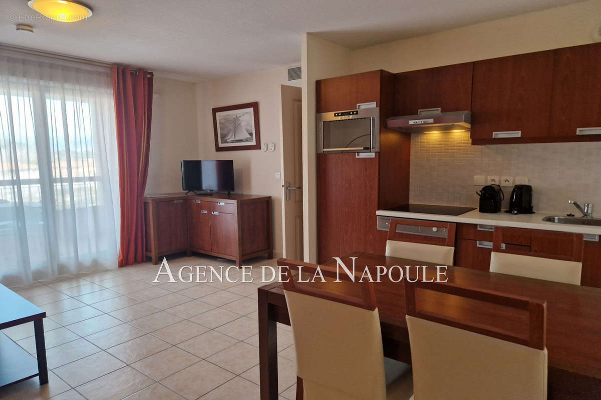 Appartement à MANDELIEU-LA-NAPOULE