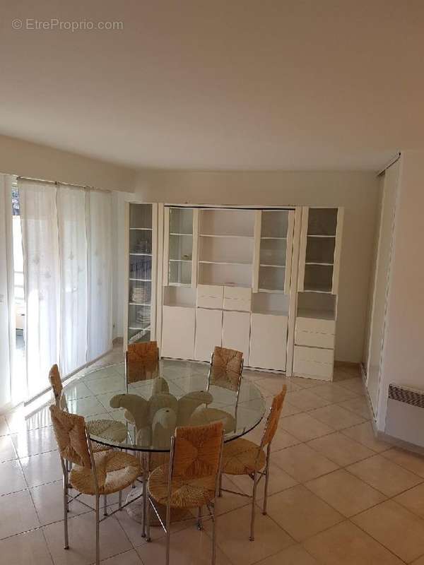 Appartement à ROQUEBRUNE-CAP-MARTIN