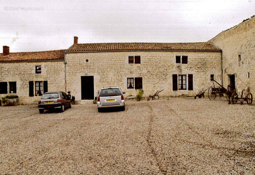 Maison à ROCHEFORT