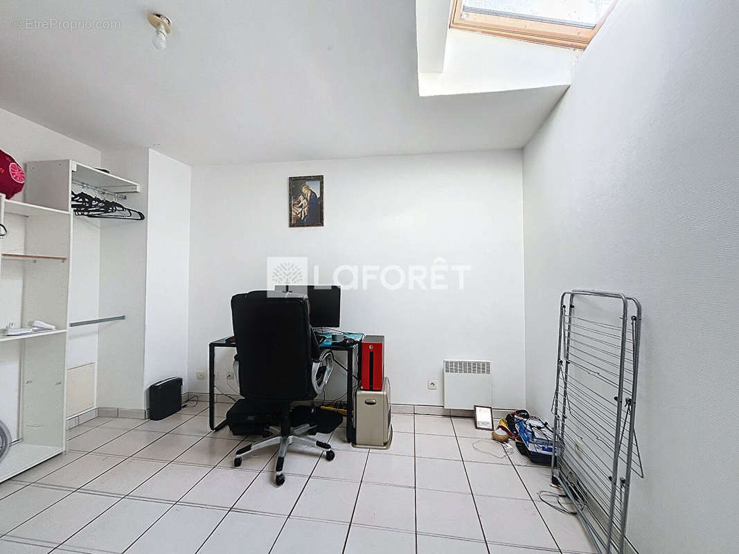 Appartement à NISSAN-LEZ-ENSERUNE