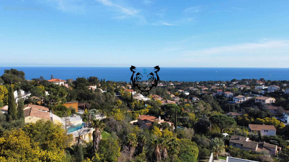 Maison à FREJUS