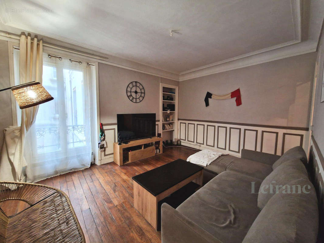 Appartement à PARIS-15E