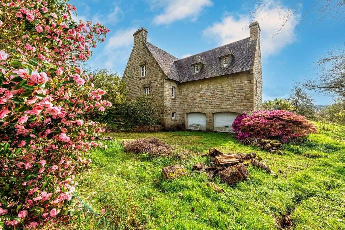 Maison à PLOUEDERN