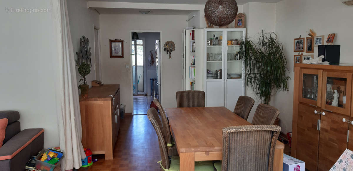 Appartement à MARSEILLE-9E