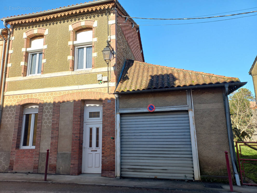 Maison à TRIE-SUR-BAISE