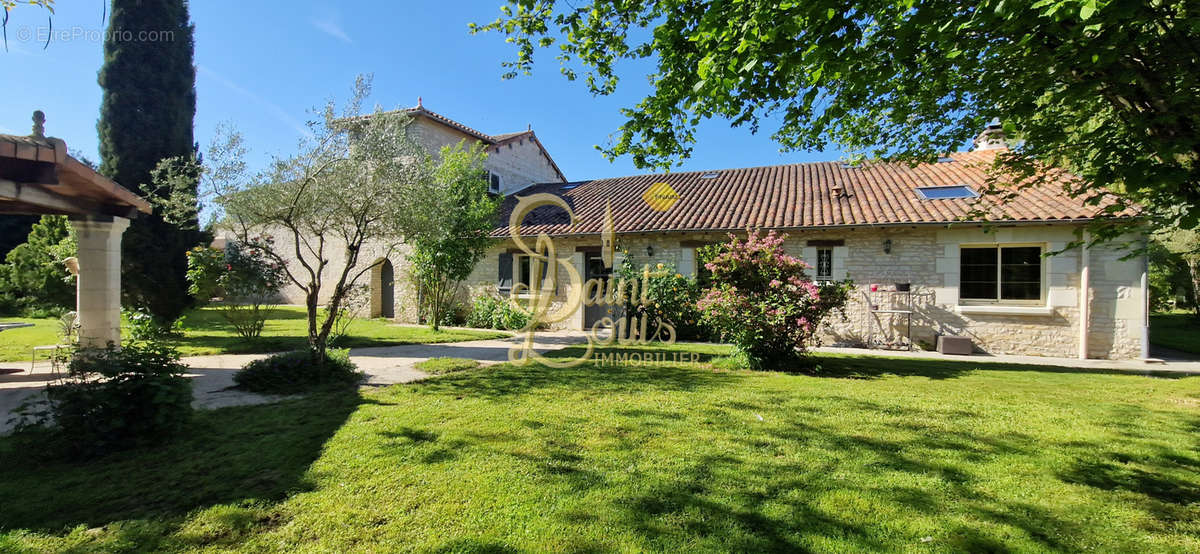 Maison à CHINON