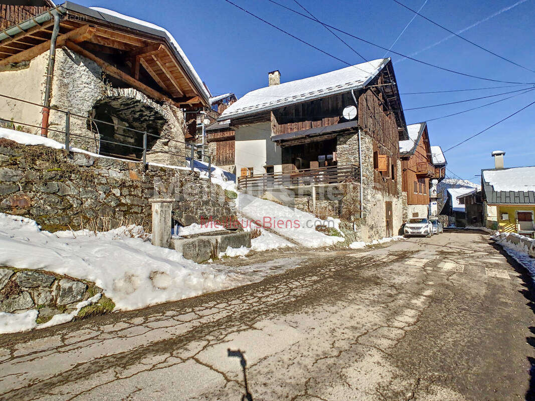 Maison à LE BOIS