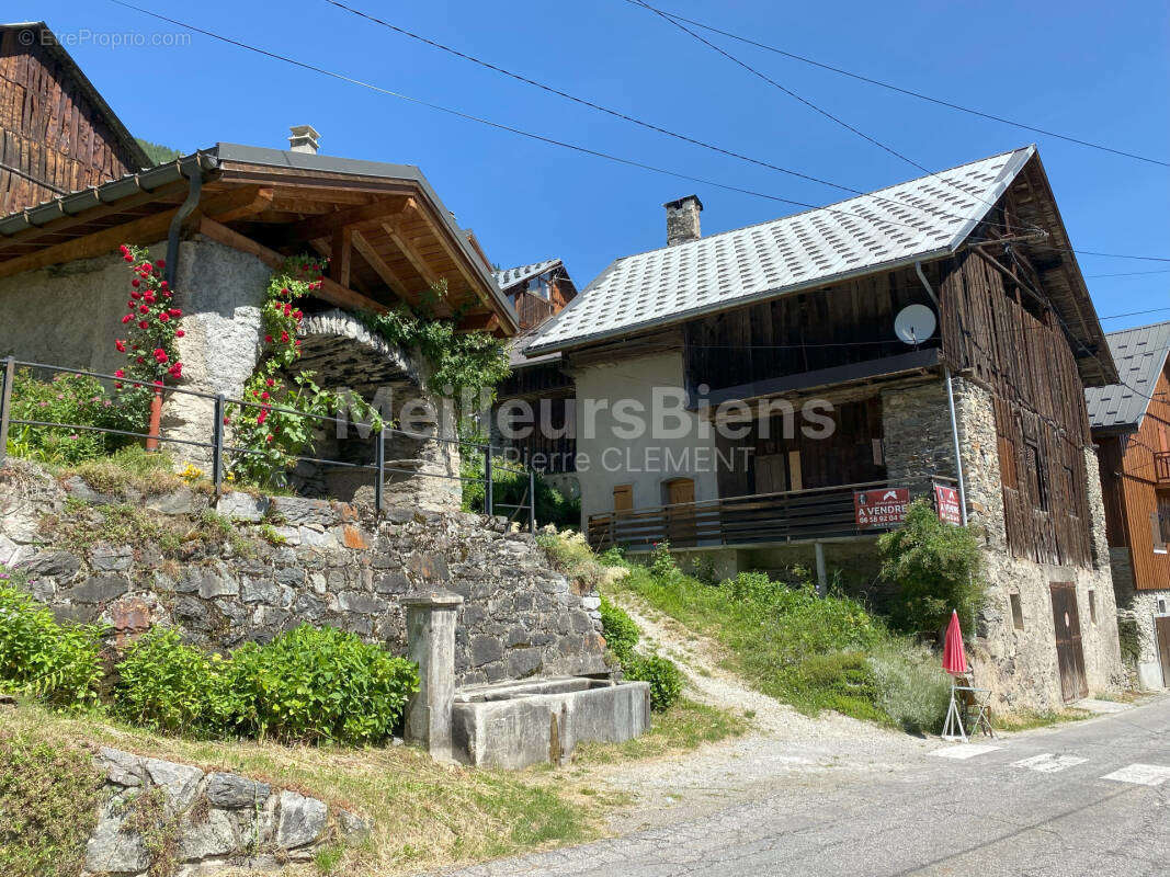 Maison à LE BOIS