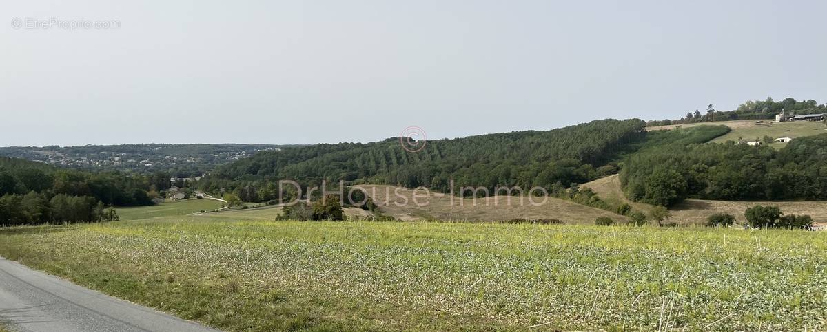 Terrain à TRELISSAC