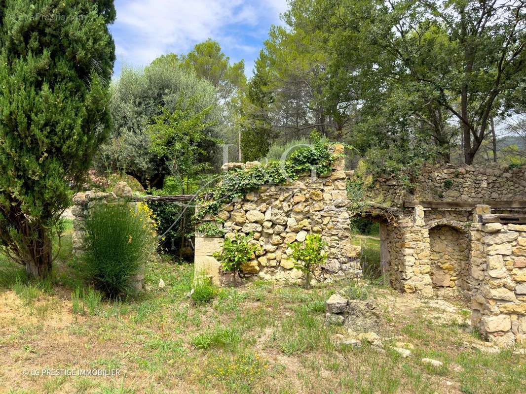 Maison à FAYENCE